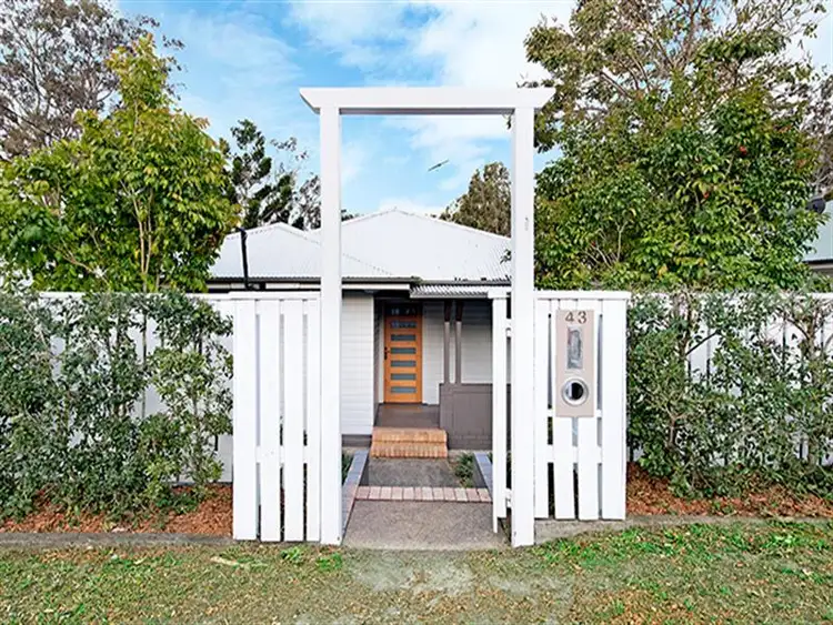 43 Nurstead Street, Camp Hill QLD 4152