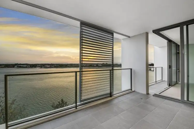 31405/2 Ephraim Island, Paradise Point QLD 4216
