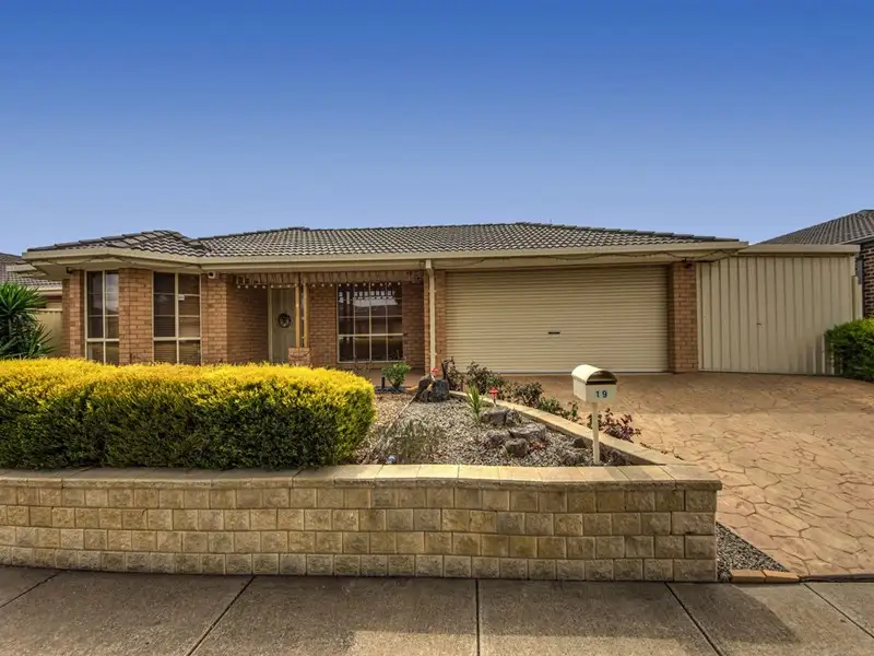 Main view of Homely house listing, 19 Millstream Circuit, Cairnlea VIC 3023
