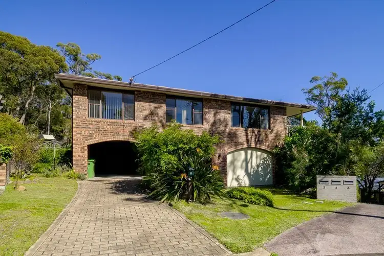 8 Onthonna Terrace, Umina Beach NSW 2257