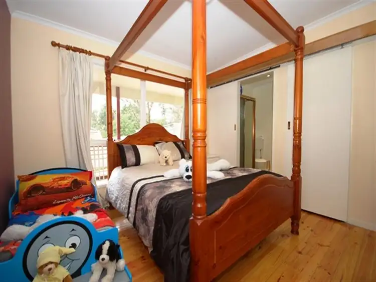 Sixth view of Homely house listing, 11 Crestview Close, Montrose VIC 3765