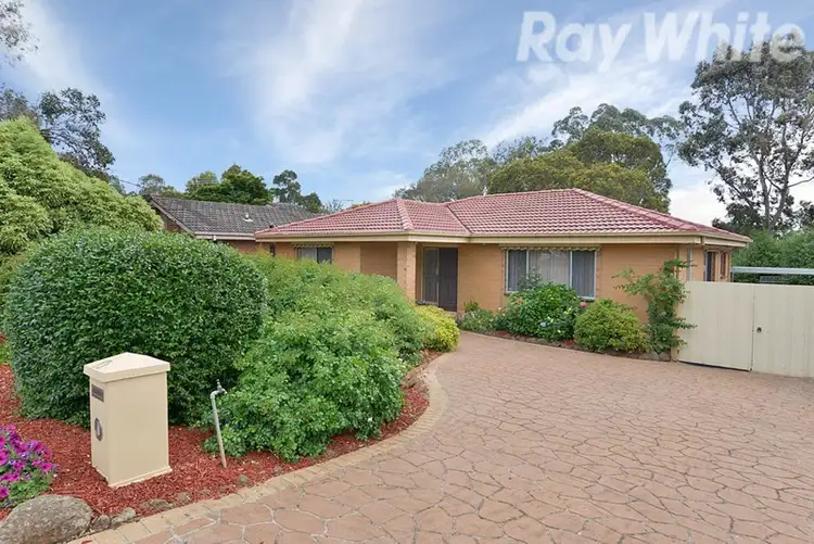 10 Peter Drive, Ferntree Gully VIC 3156