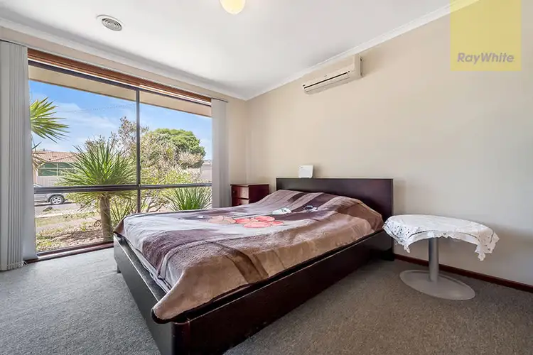 Seventh view of Homely house listing, 4 Balcombe Court, Craigieburn VIC 3064