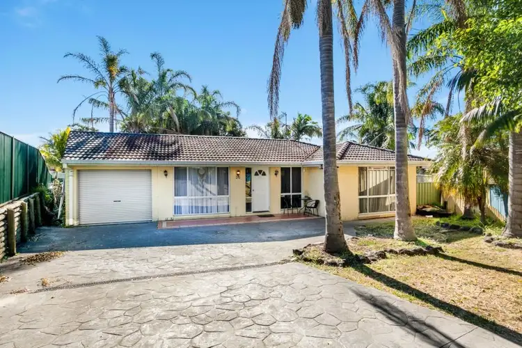25 MacLeay Place, Albion Park NSW 2527