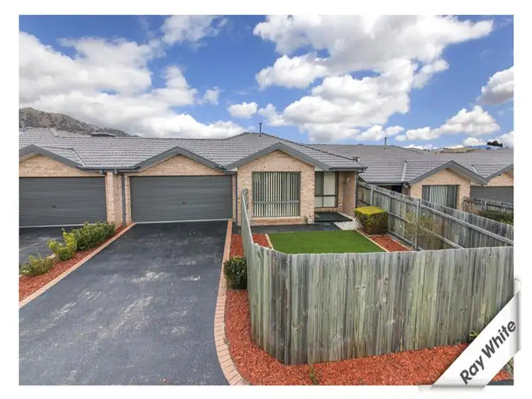 9/30 Betty Maloney Crescent, Banks ACT 2906
