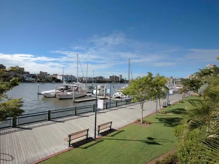 1/8 Goodwin Street, Kangaroo Point QLD 4169