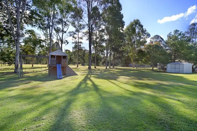 Fifth view of Homely house listing, 2 Idris Court, Landsborough QLD 4550