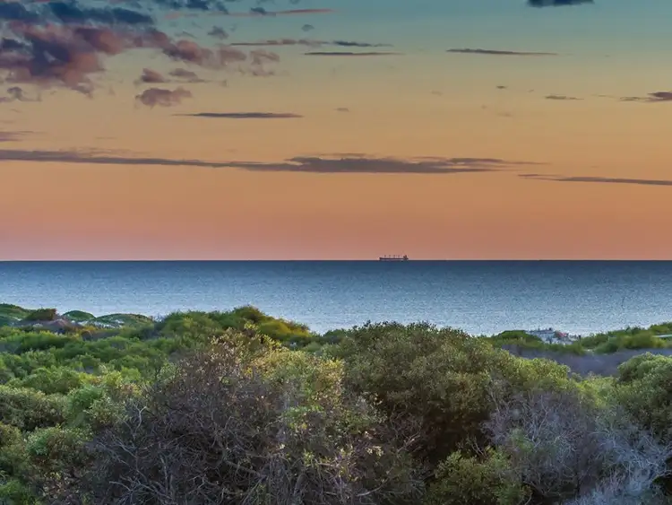 152 Oceanside Prom, Mullaloo WA 6027
