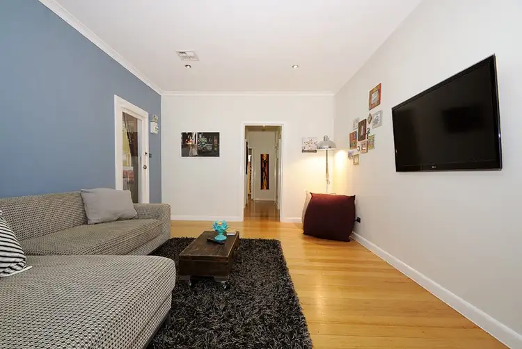 Second view of Homely unit listing, 7/126 Nepean Highway, Aspendale VIC 3195