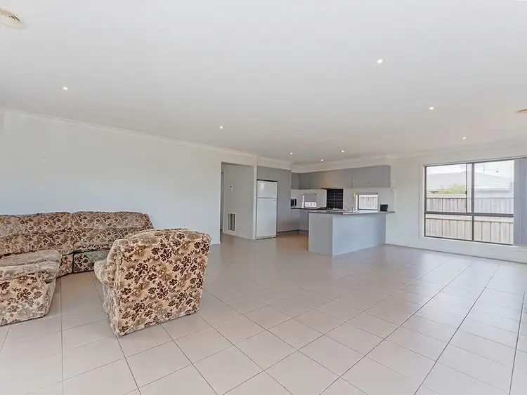 Fifth view of Homely house listing, 16 Alice Way, Tarneit VIC 3029