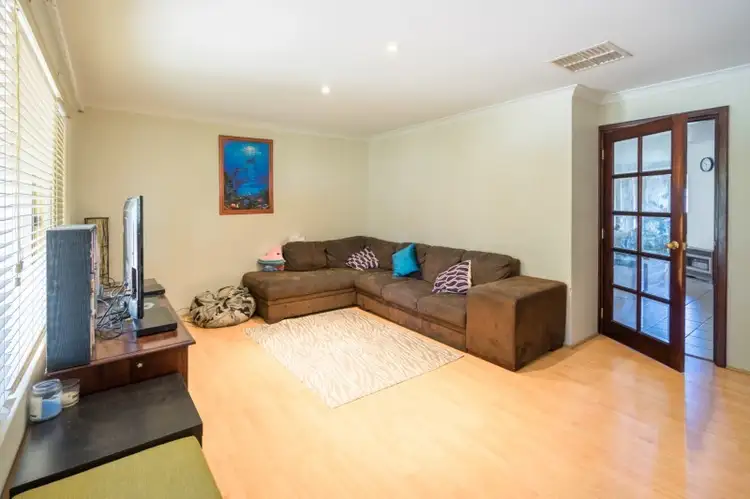 8 Caffrum Green, Mirrabooka WA 6061