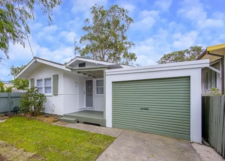 Main view of Homely villa listing, 1/18 McLaurin Road, Umina Beach NSW 2257