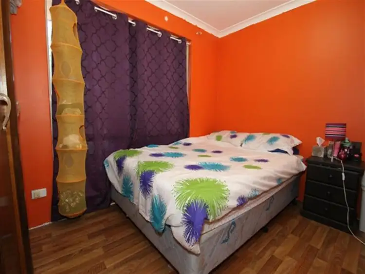 Fourth view of Homely house listing, 10 Graydon Grove, Leda WA 6170