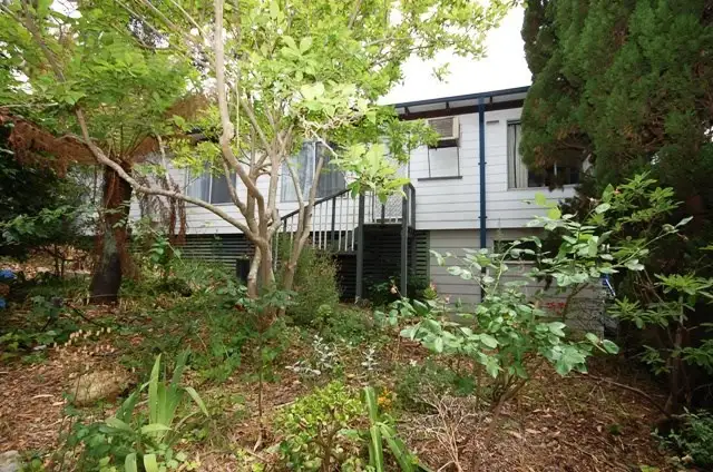 3 Rangeview Road