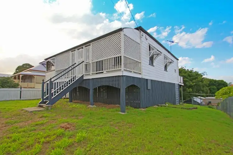 172 Blackstone Road, Silkstone QLD 4304