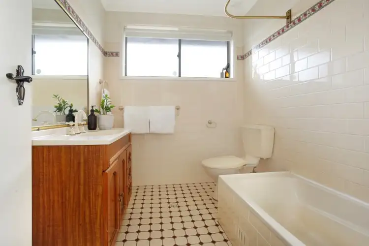 Seventh view of Homely house listing, 25 Coral Crescent, Unanderra NSW 2526