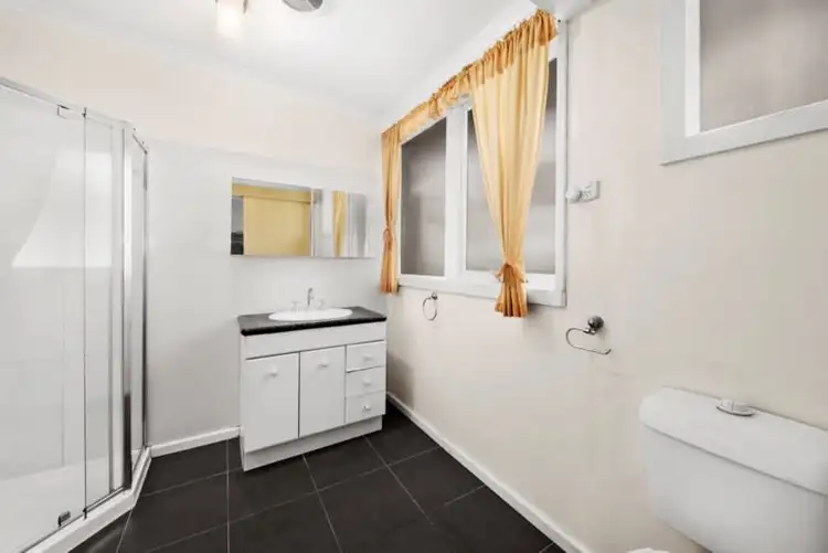 Fourth view of Homely house listing, 8 Pecan Court, Frankston North VIC 3200