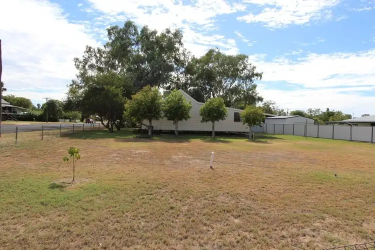 110 Watson Street, Charleville QLD 4470