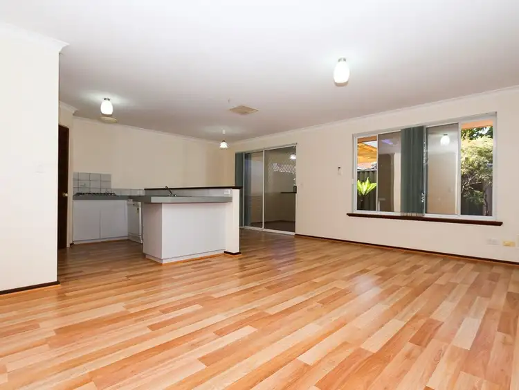 Sixth view of Homely house listing, 32 Towncentre Drive, Thornlie WA 6108