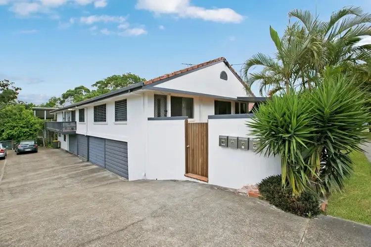 Second view of Homely unit listing, 2/6 Roseglen Street, Greenslopes QLD 4120
