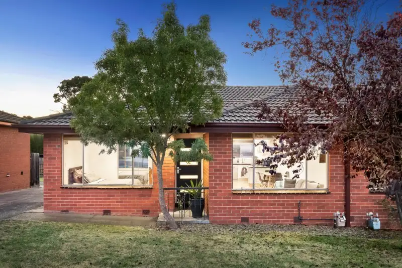 Main view of Homely unit listing, 4/1 Adrienne Crescent, Mount Waverley VIC 3149