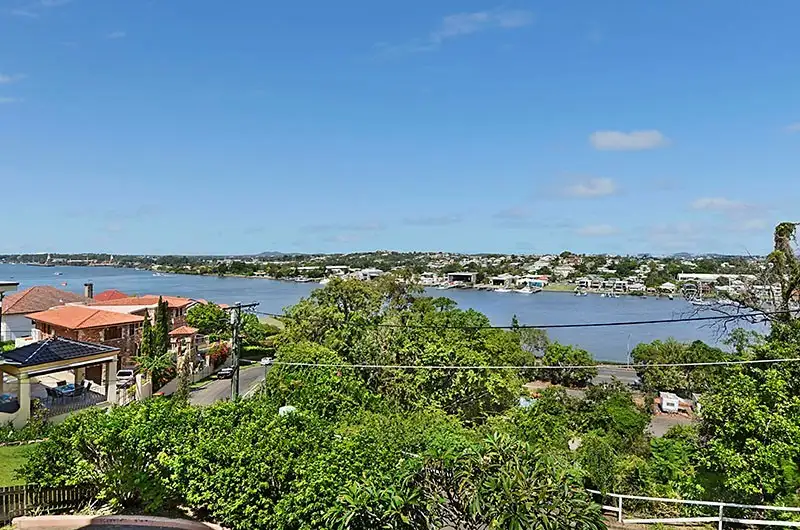 Main view of Homely unit listing, 4/17 Quarry Street, Hamilton QLD 4007