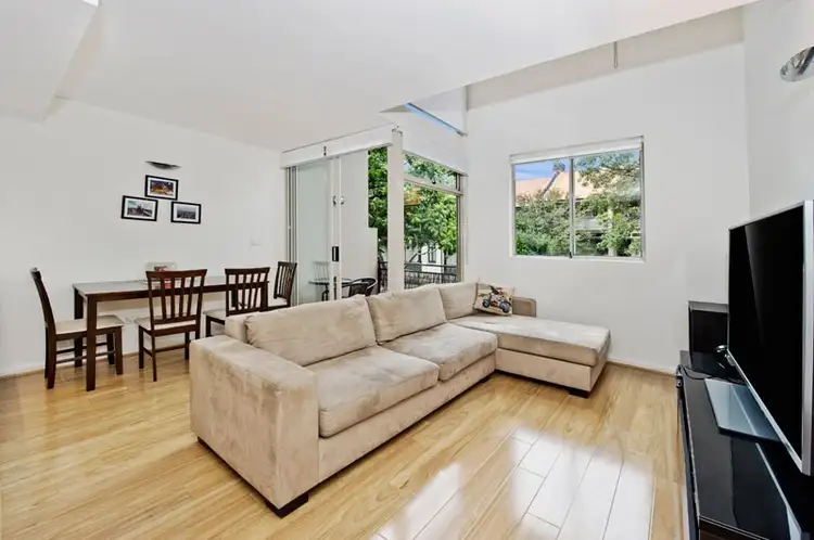Main view of Homely apartment listing, 8/84 McLachlan Avenue, Darlinghurst NSW 2010