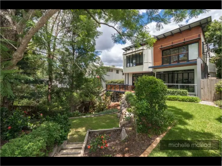 30 Lomandra Place, Chapel Hill QLD 4069