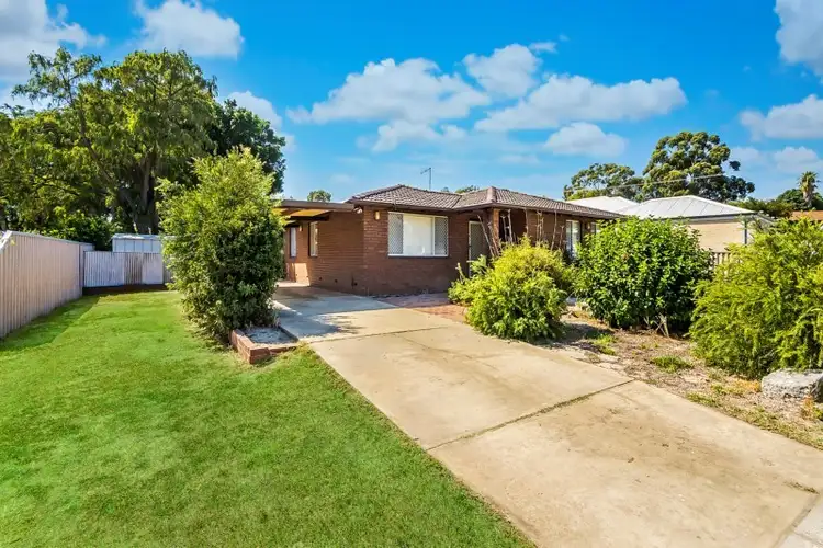 Second view of Homely house listing, 39 Pedder Way, Parmelia WA 6167