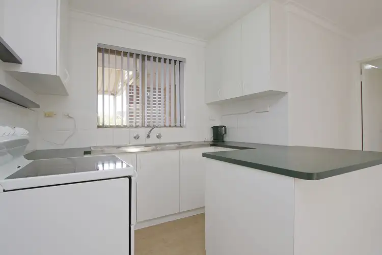 Fifth view of Homely house listing, 36 Dealy Close, Cannington WA 6107