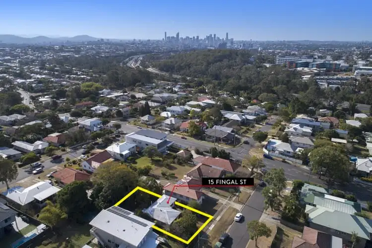 15 Fingal Street, Tarragindi QLD 4121