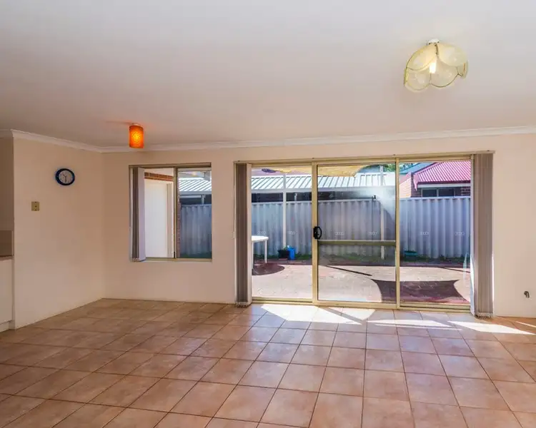 Sixth view of Homely unit listing, 2/19 Ungaroo Road, Westminster WA 6061