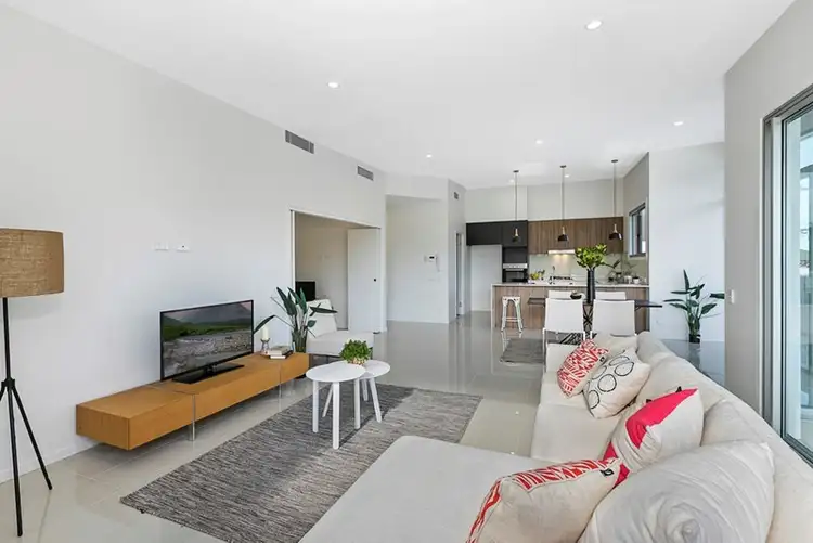 Sixth view of Homely apartment listing, 18/22 Bay Terrace, Wynnum QLD 4178