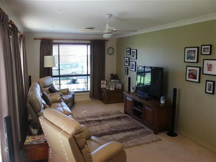 Sixth view of Homely house listing, 8 Holmwood Drive, Dubbo NSW 2830