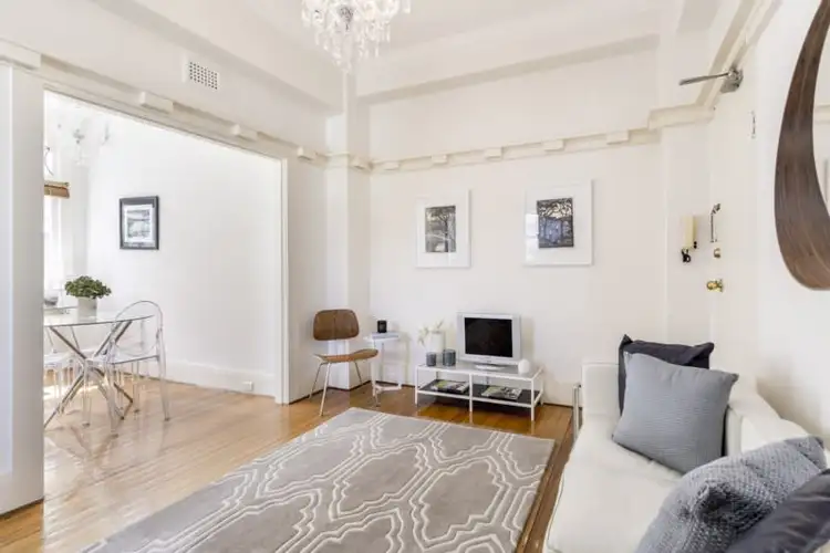 Second view of Homely apartment listing, 17/38 Roslyn Gardens, Rushcutters Bay NSW 2011