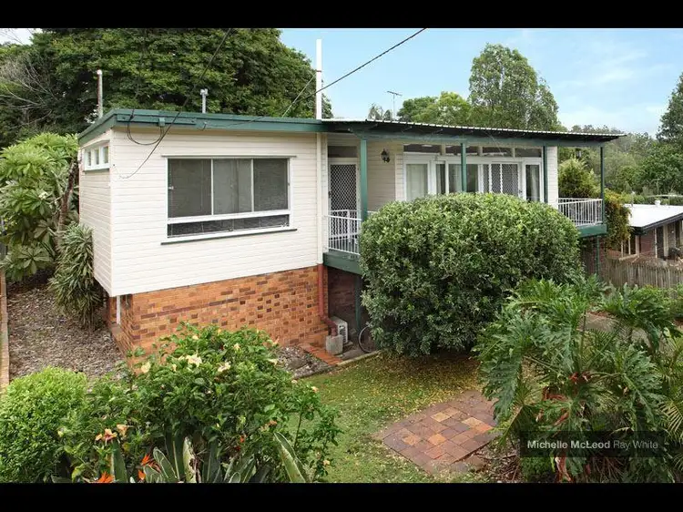 5 Euree Street, Kenmore QLD 4069