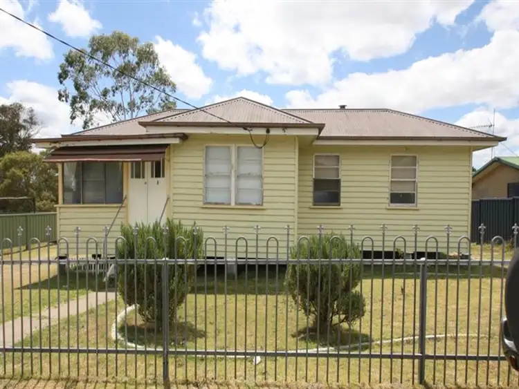 30 Wilga Avenue, Warwick QLD 4370