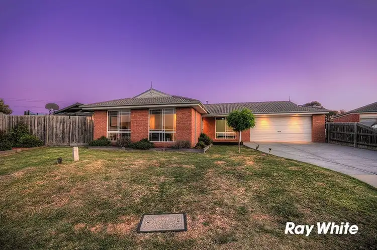1 Shadi Court, Cranbourne West VIC 3977