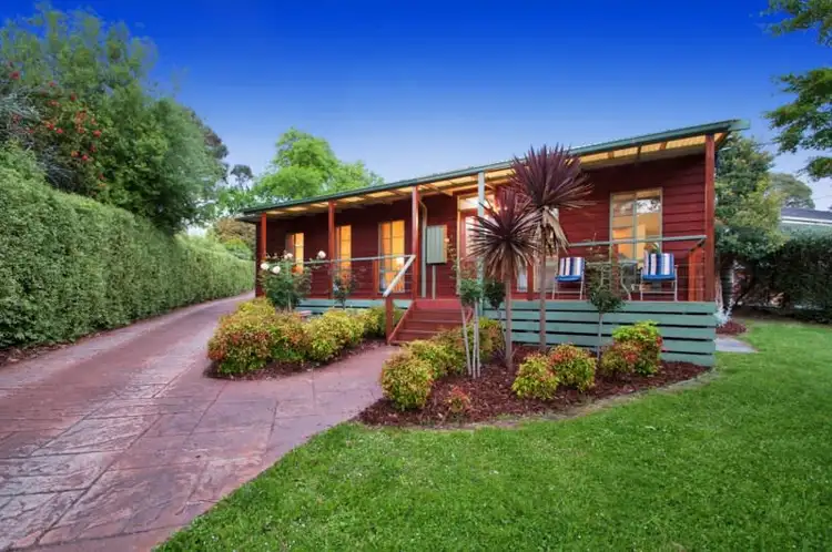 34 TARONGA Crescent, Croydon VIC 3136