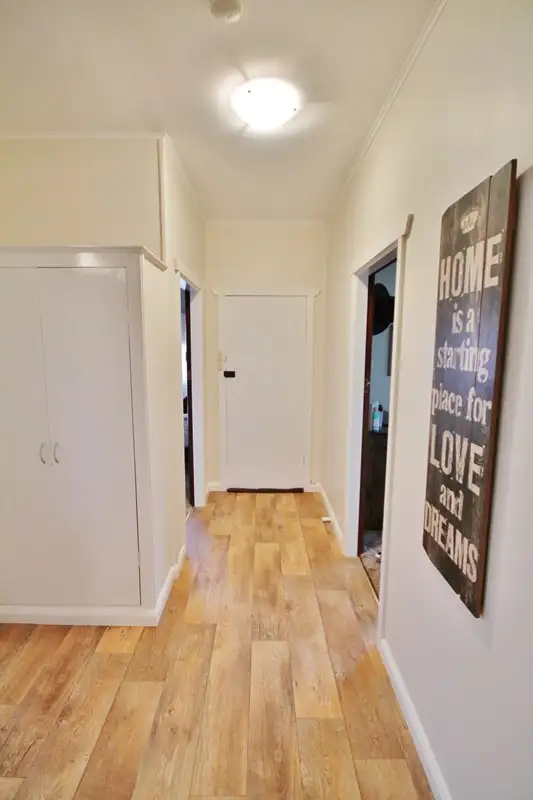 Sixth view of Homely house listing, 8 Currawong Street, Young NSW 2594