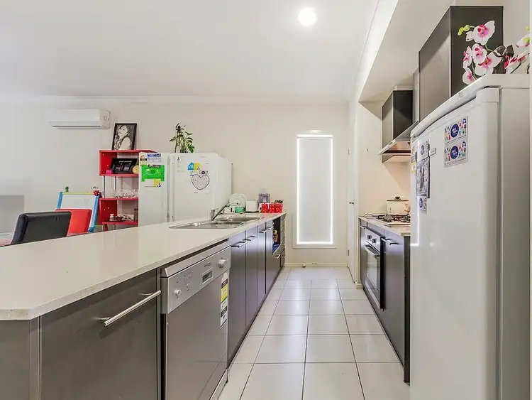 Fifth view of Homely house listing, 18 Samantha Court, Tarneit VIC 3029