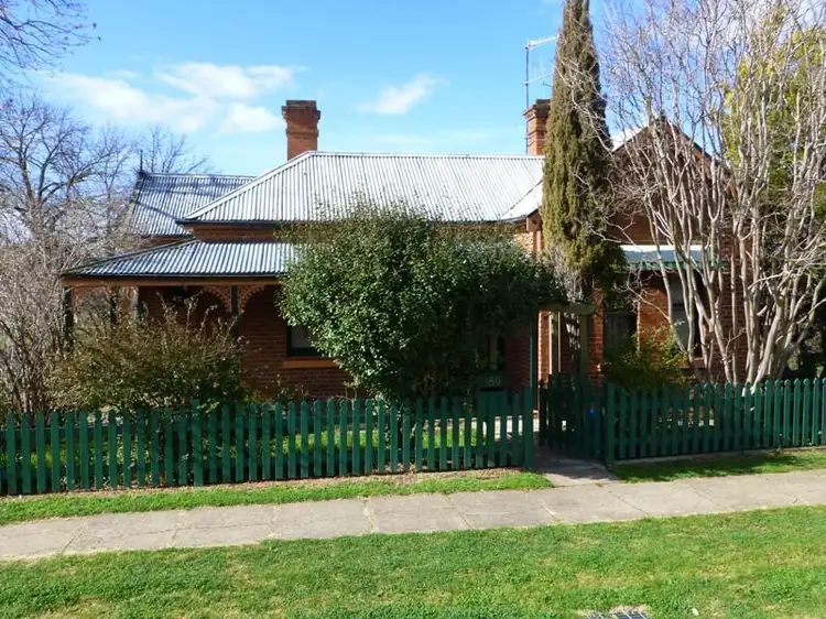 359 Howick Street, Bathurst NSW 2795