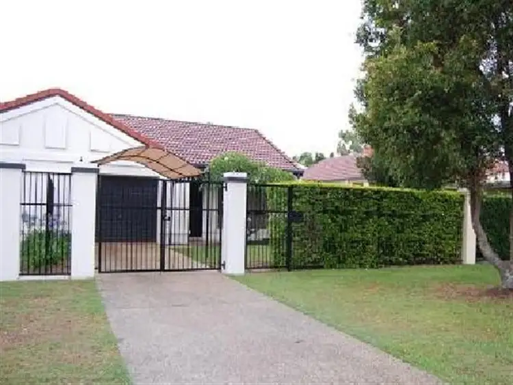 2/15 Lee Road, Runaway Bay QLD 4216