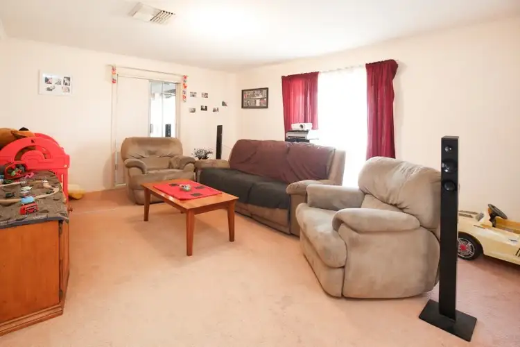 Sixth view of Homely house listing, 24 VIneleaf Street, Mildura VIC 3500