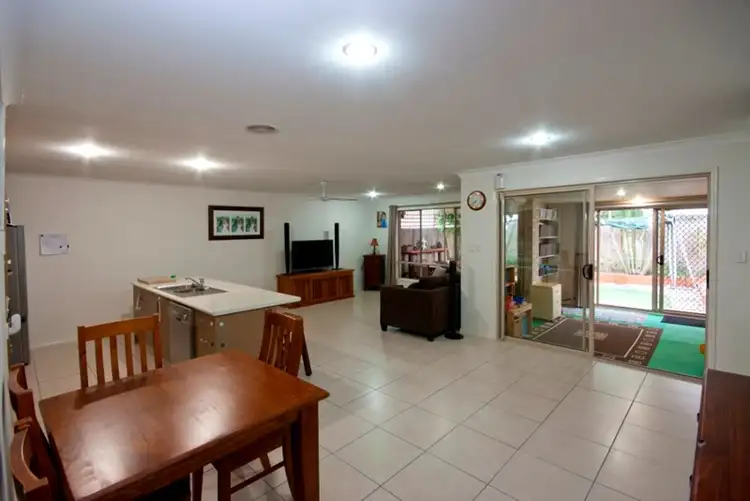 2/5 Bodacious Terrace, Pimpama QLD 4209