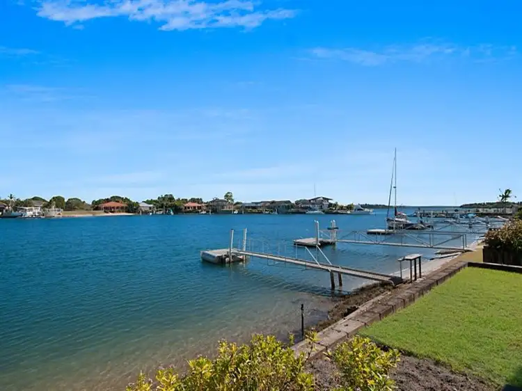 21 The Peninsula, Yamba NSW 2464