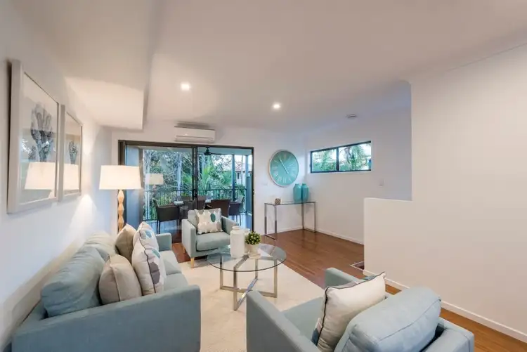 Fifth view of Homely townhouse listing, 2/272 Nursery Road, Holland Park QLD 4121