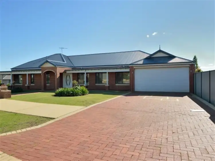 1 Kootingal Bend, Baldivis WA 6171