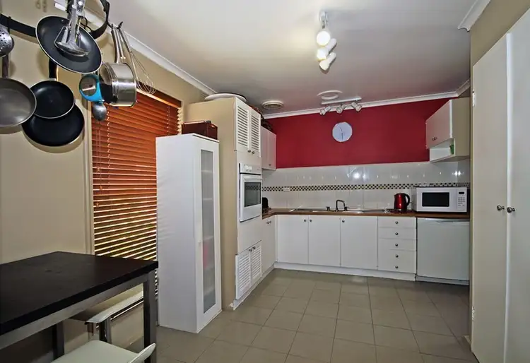 Sixth view of Homely townhouse listing, 2/580 Nepean Highway, Bonbeach VIC 3196