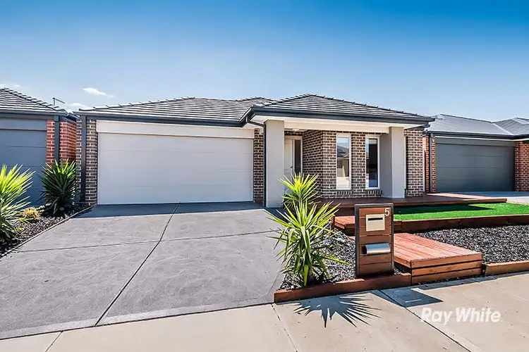 Second view of Homely house listing, 5 Queensberry Street, Cranbourne West VIC 3977